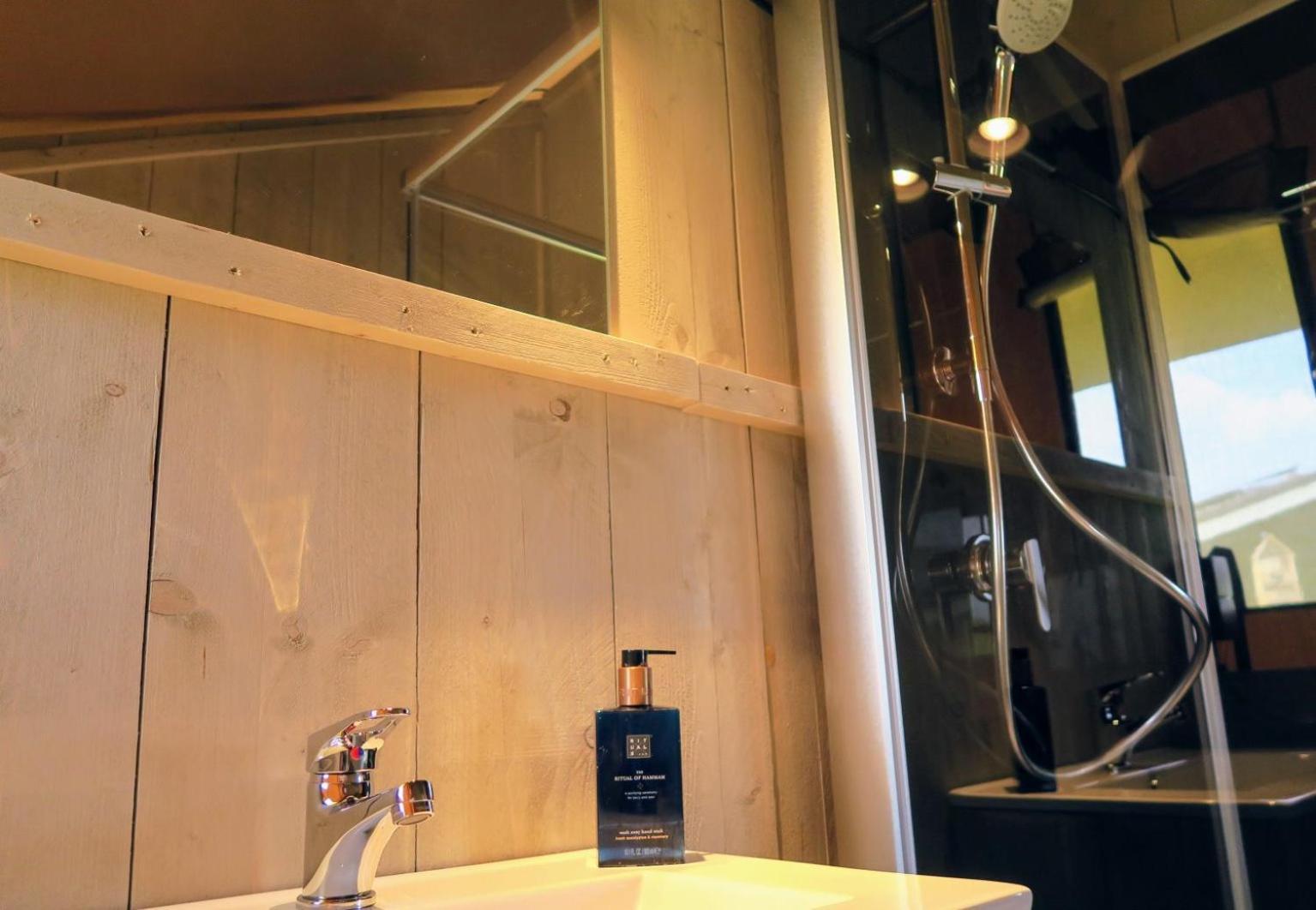 Luxe safaritenten Petit013 - nieuw Tilburg Kamer foto